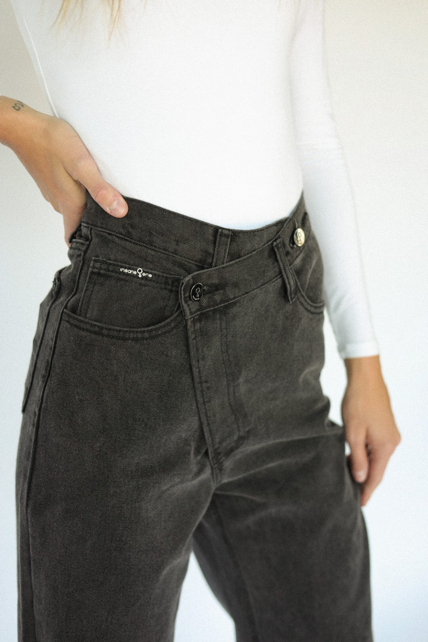 Weekend Crossover Denim