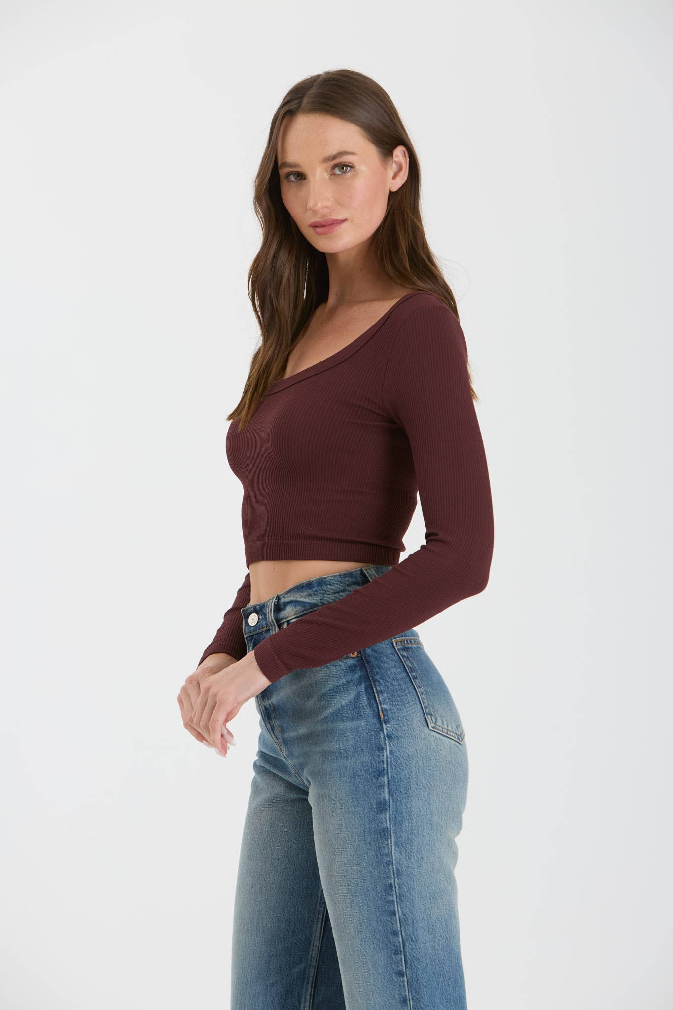 SCOOP NECK CROP TOP