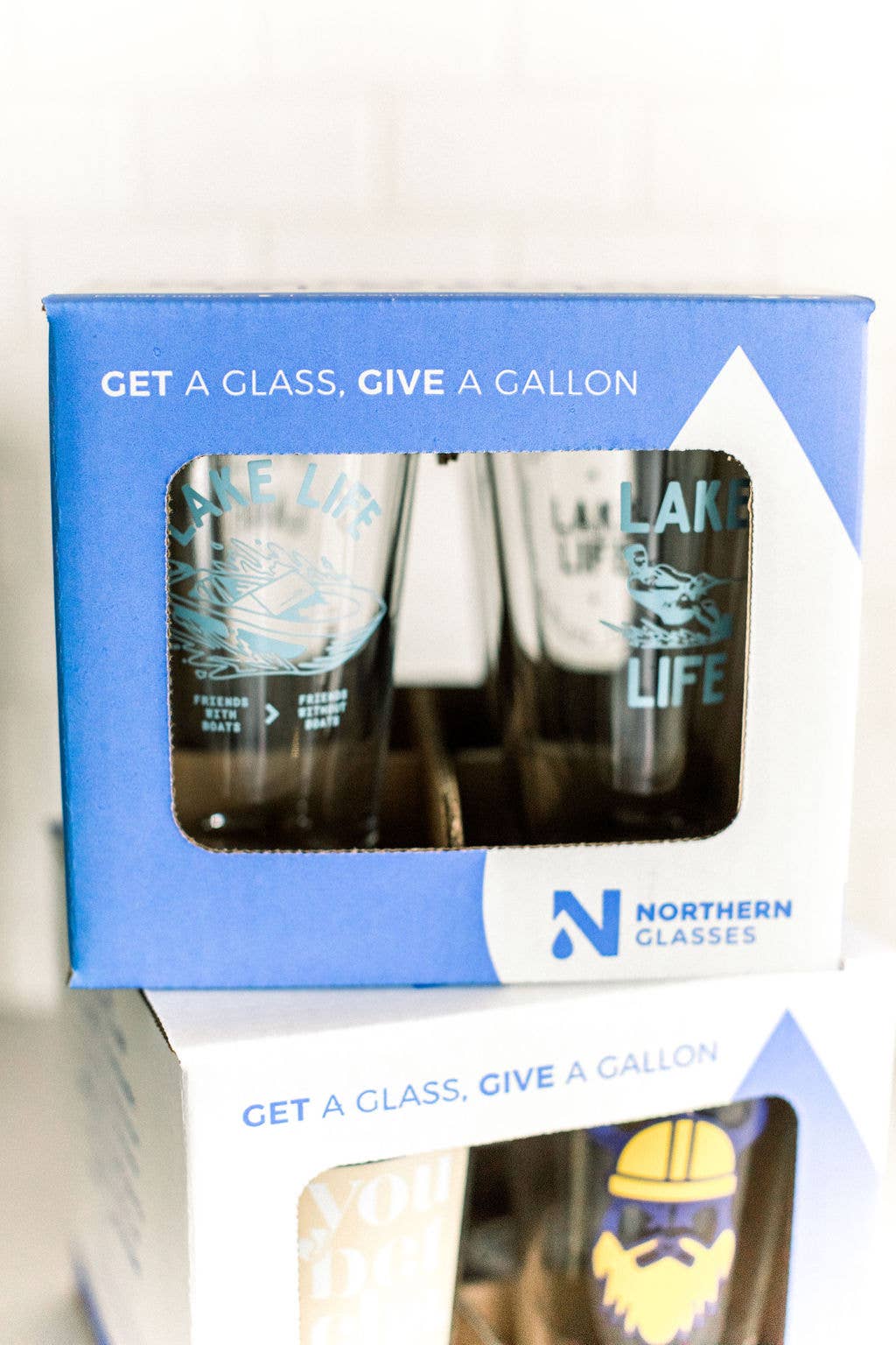 Lake Life: Water Skier Pint Glass
