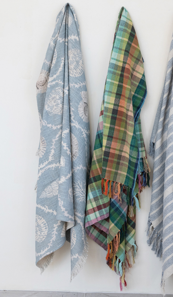 Cotton Throw with Coral & Shells