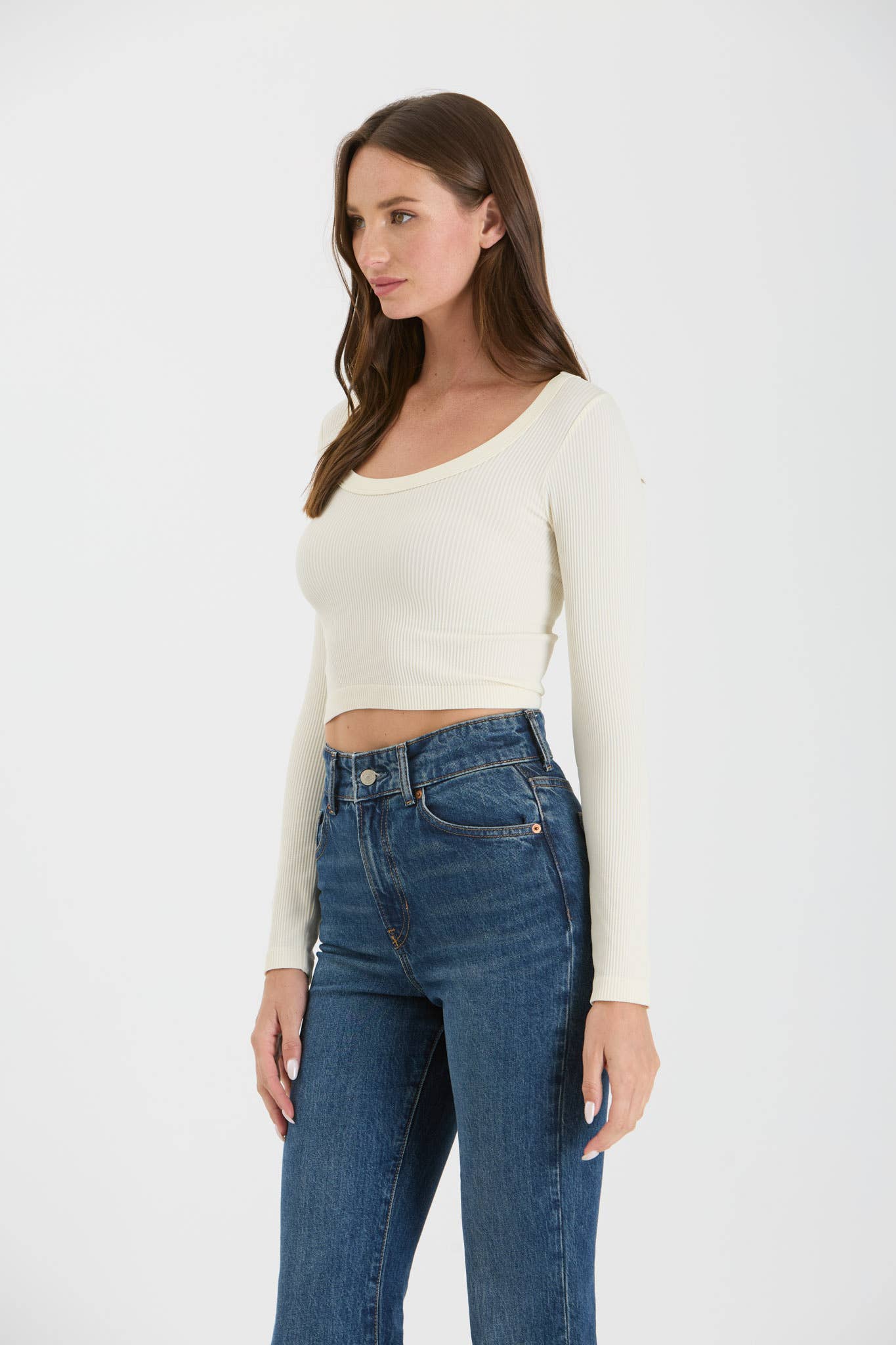 SCOOP NECK CROP TOP