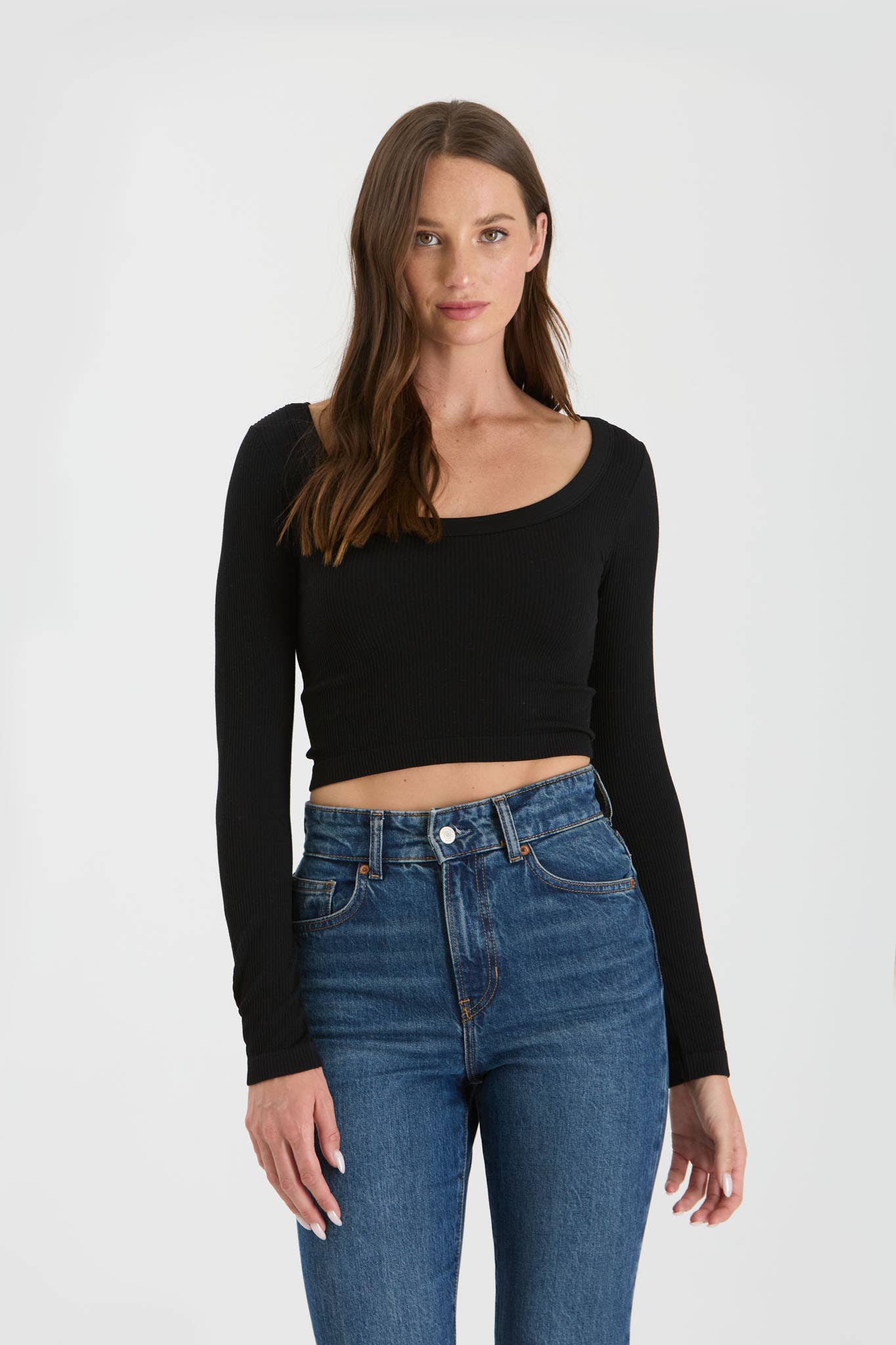 SCOOP NECK CROP TOP