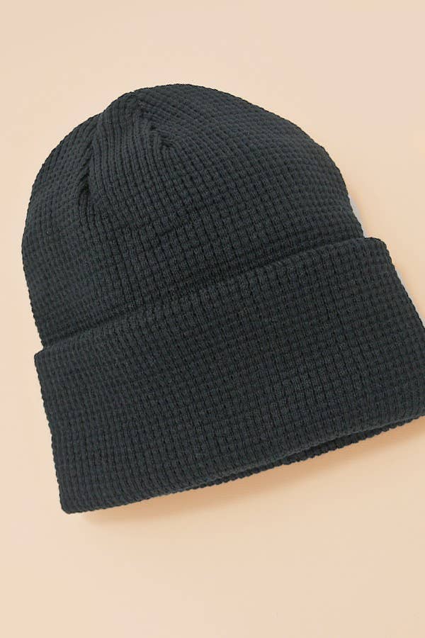 SOFT RIBBED KNIT BEANIE