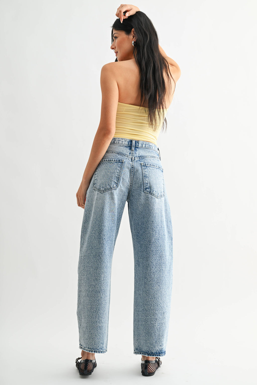 High Rise Clean Barrel Jean