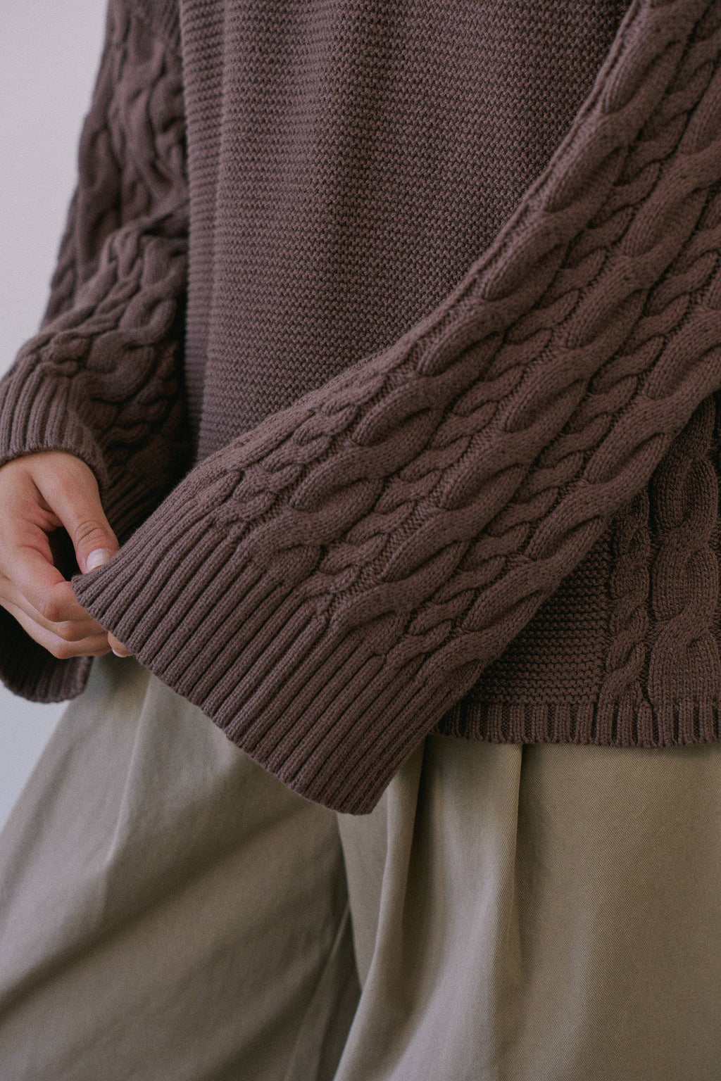 Relaxed Cable Sweater - Chocolate