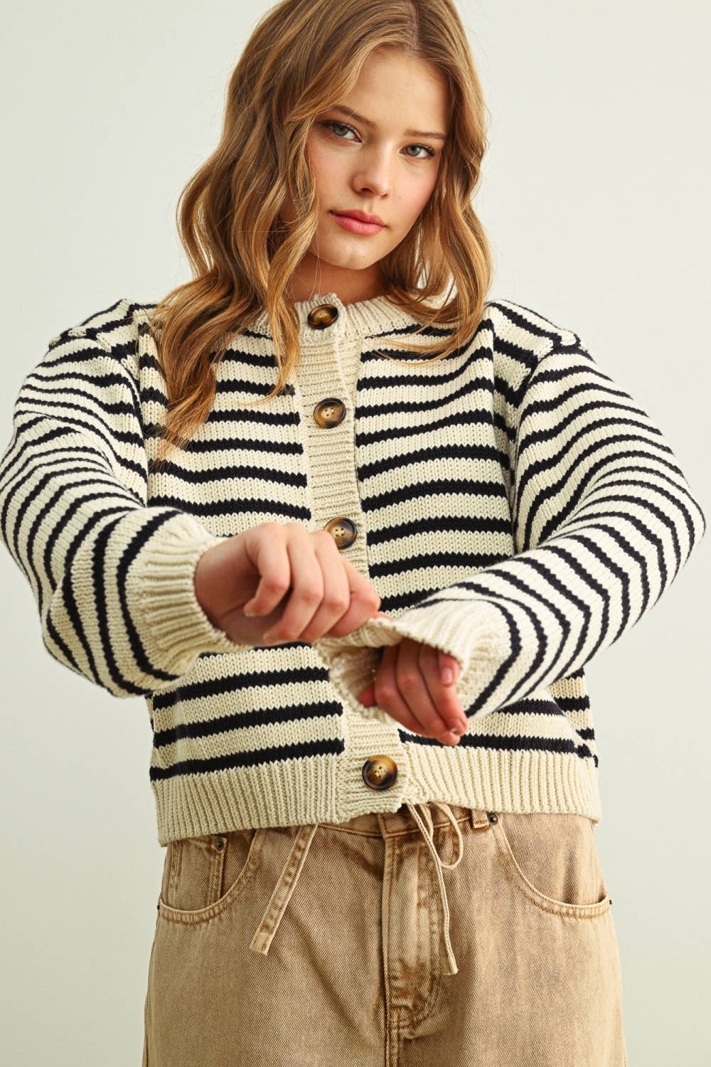 STRIPED KNITTED BUTTON CARDIGAN