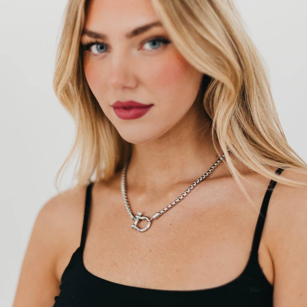 Lucky Me Horseshoe Necklace