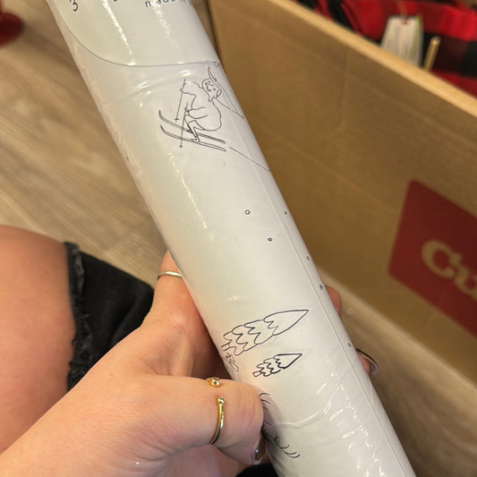 Skiing wrapping paper