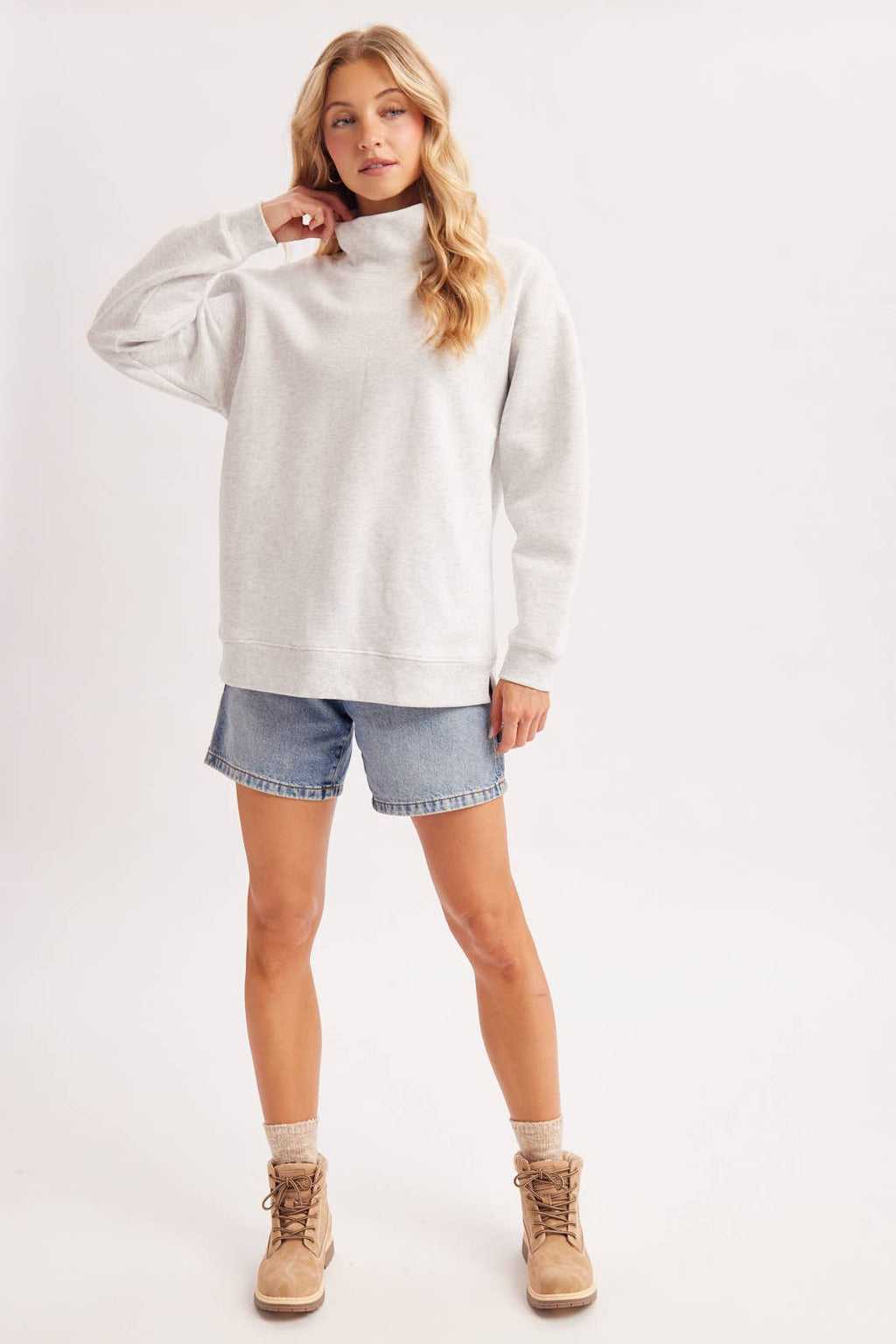 OVERSIZED MOCK NECK