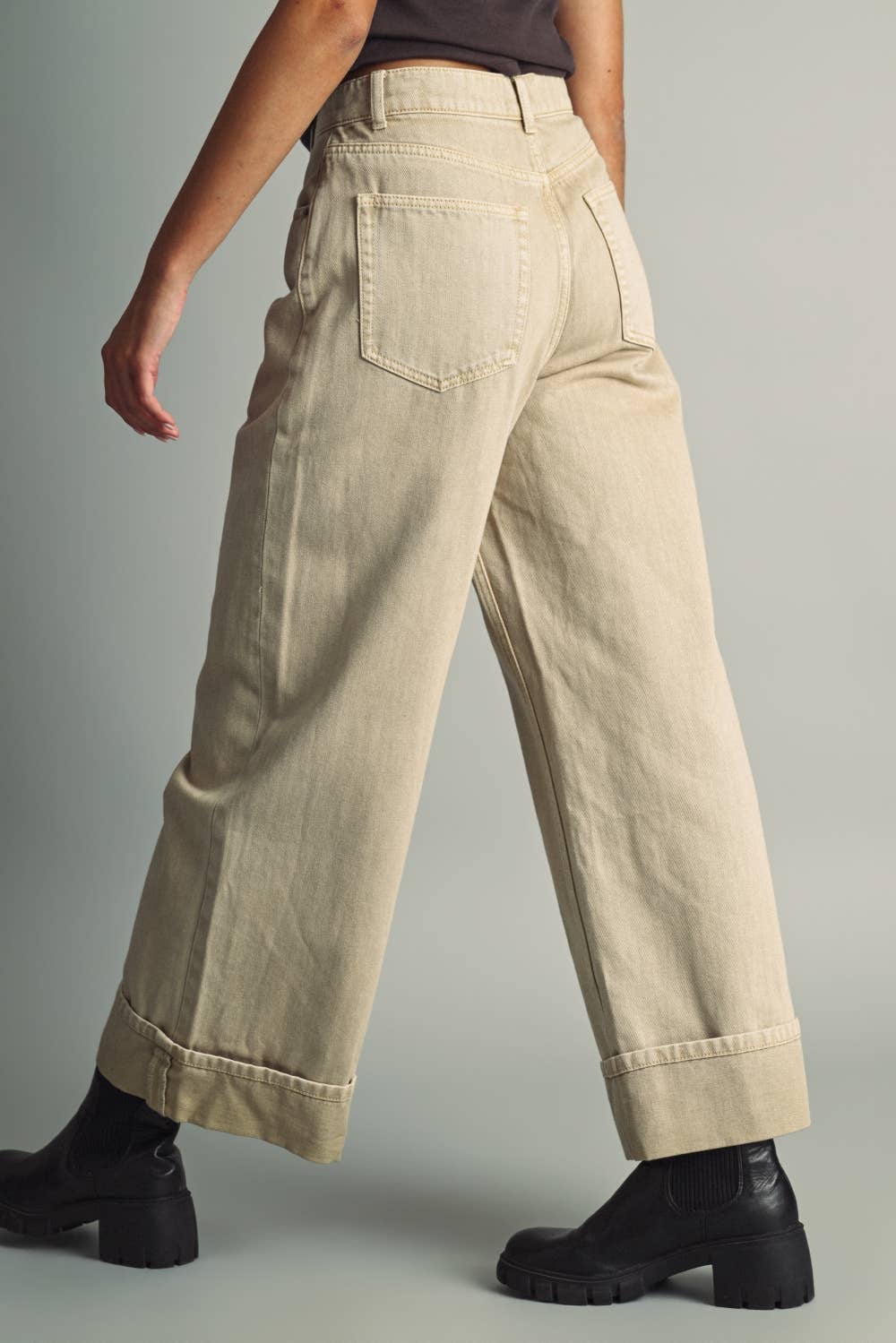 CUFFED VINTAGE WASHED DENIM