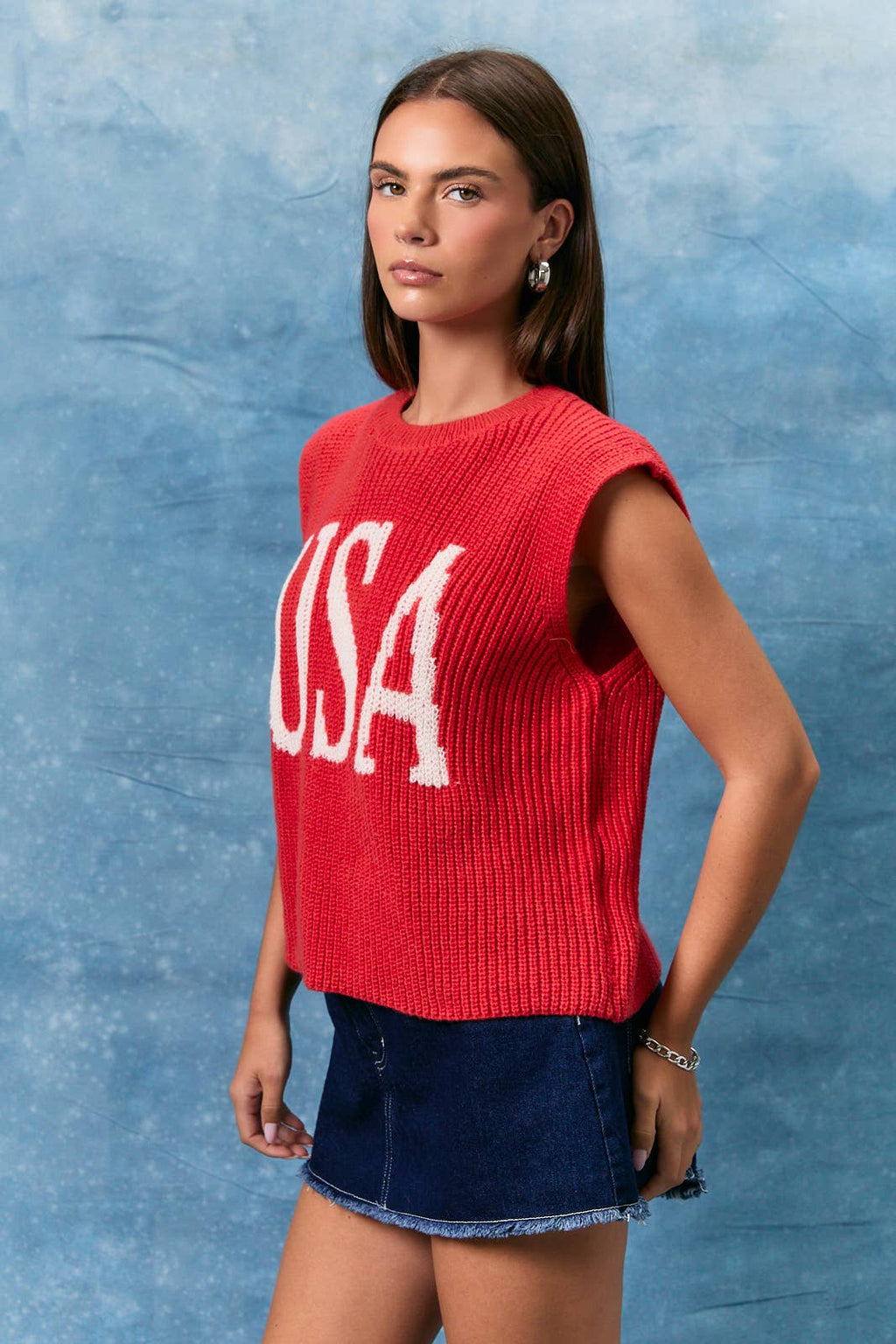 USA SLEEVELESS SWEATER TOP