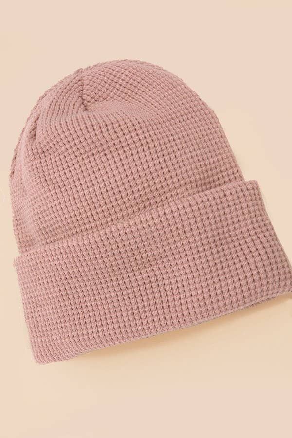 SOFT RIBBED KNIT BEANIE