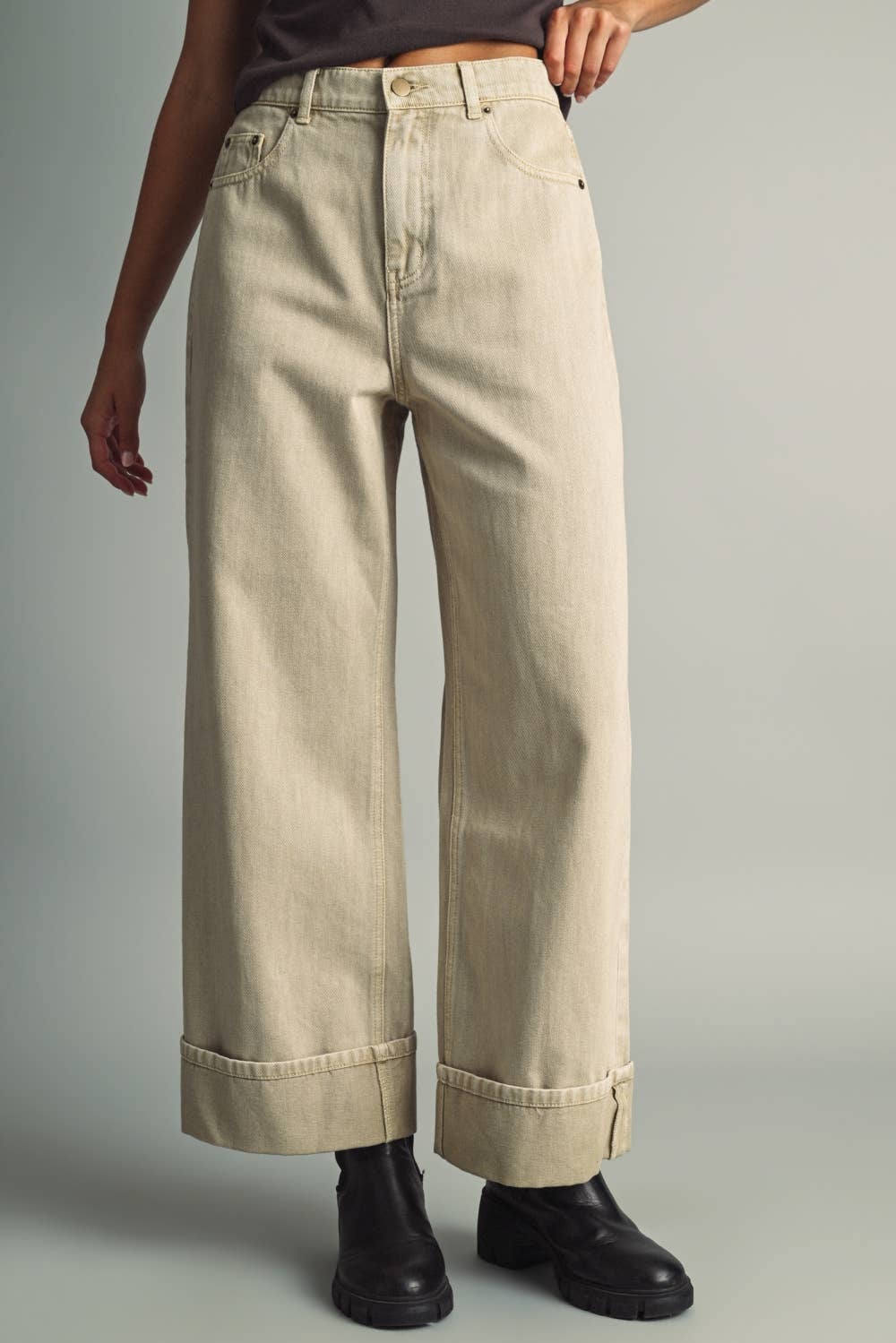 CUFFED VINTAGE WASHED DENIM