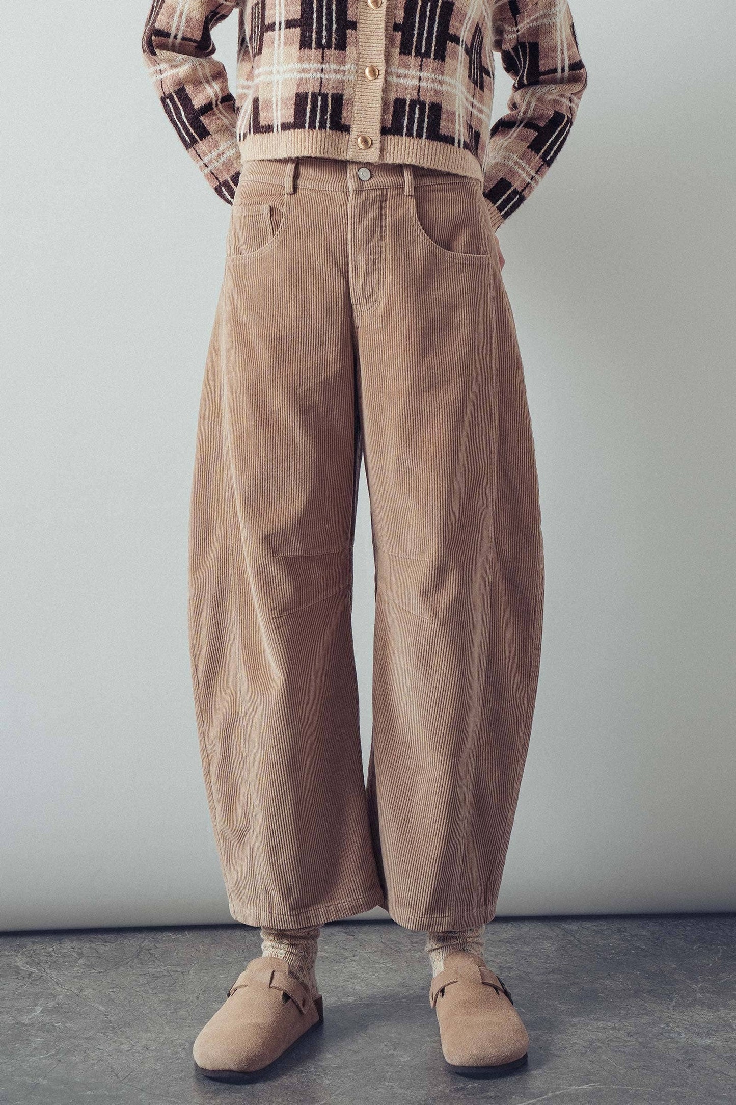 Corduroy Barrel Jeans