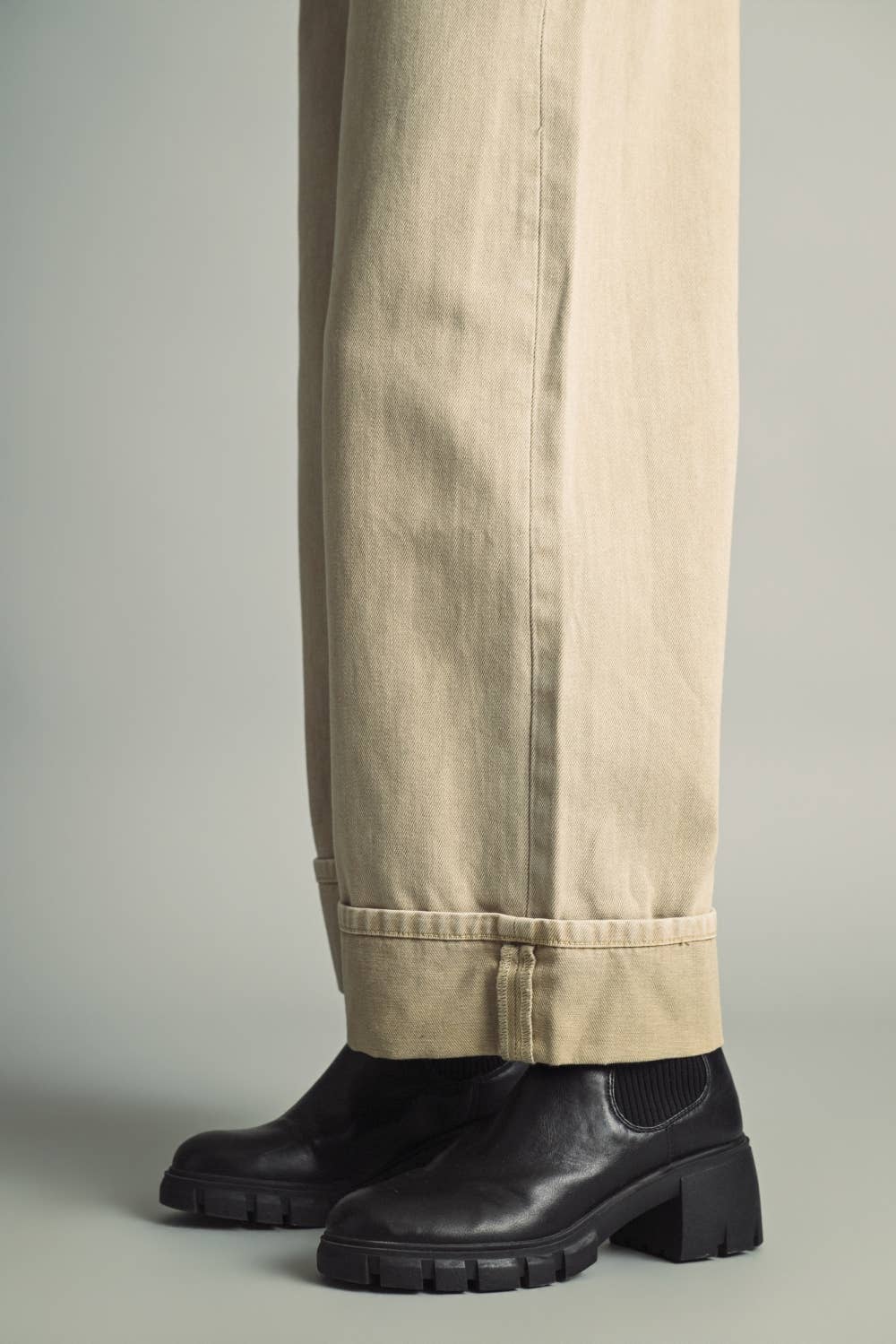 CUFFED VINTAGE WASHED DENIM