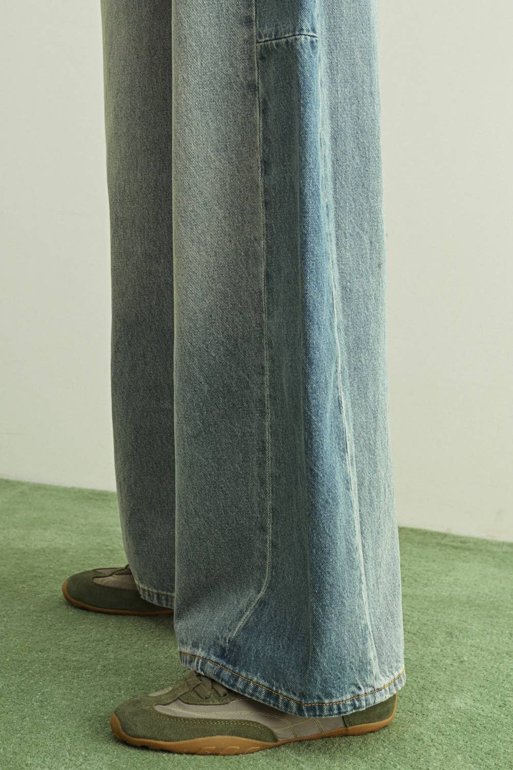 Two Tone Barrel Denim