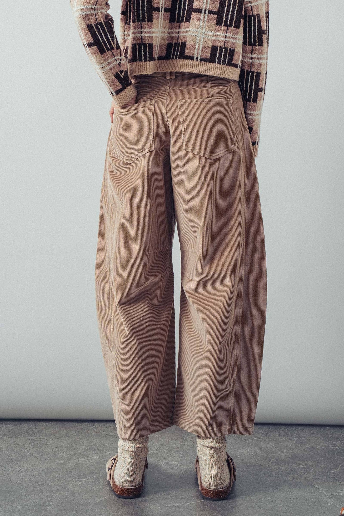 Corduroy Barrel Jeans