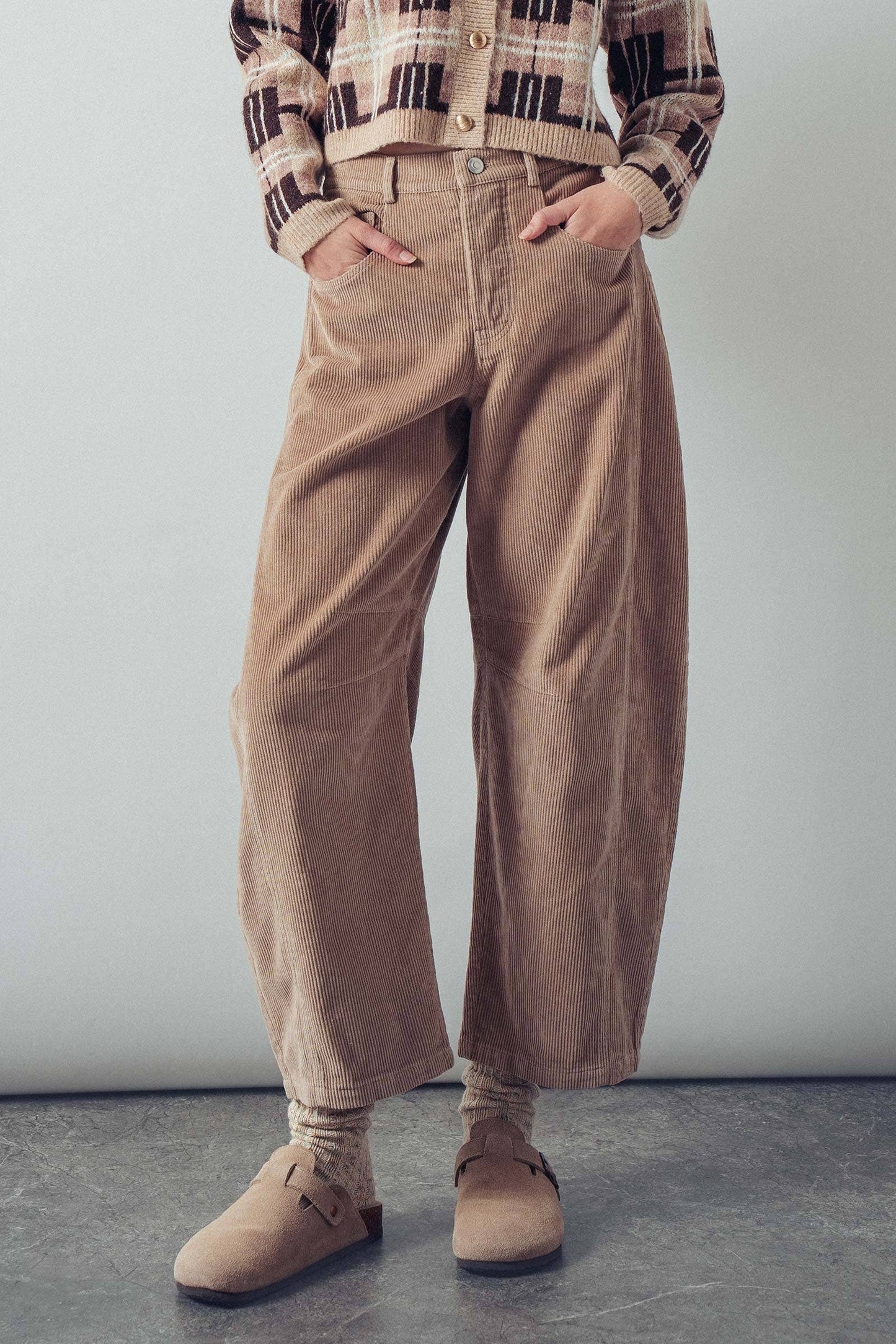 Corduroy Barrel Jeans