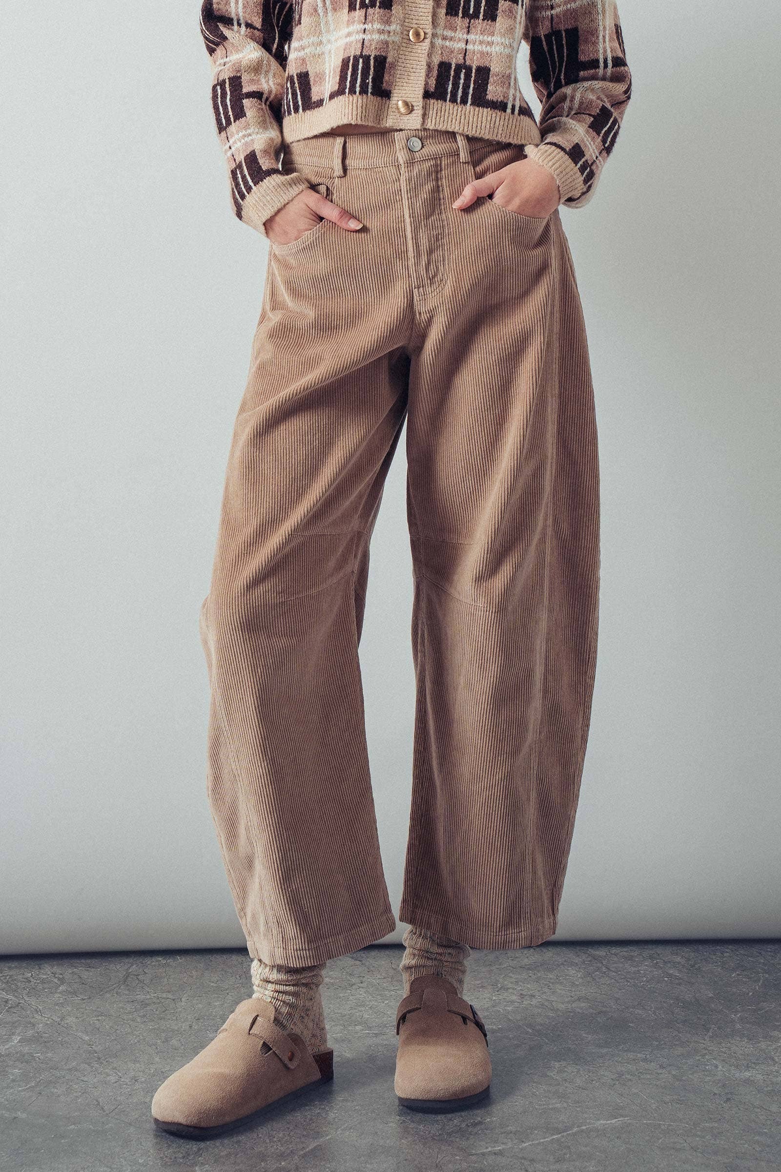 Corduroy Barrel Jeans