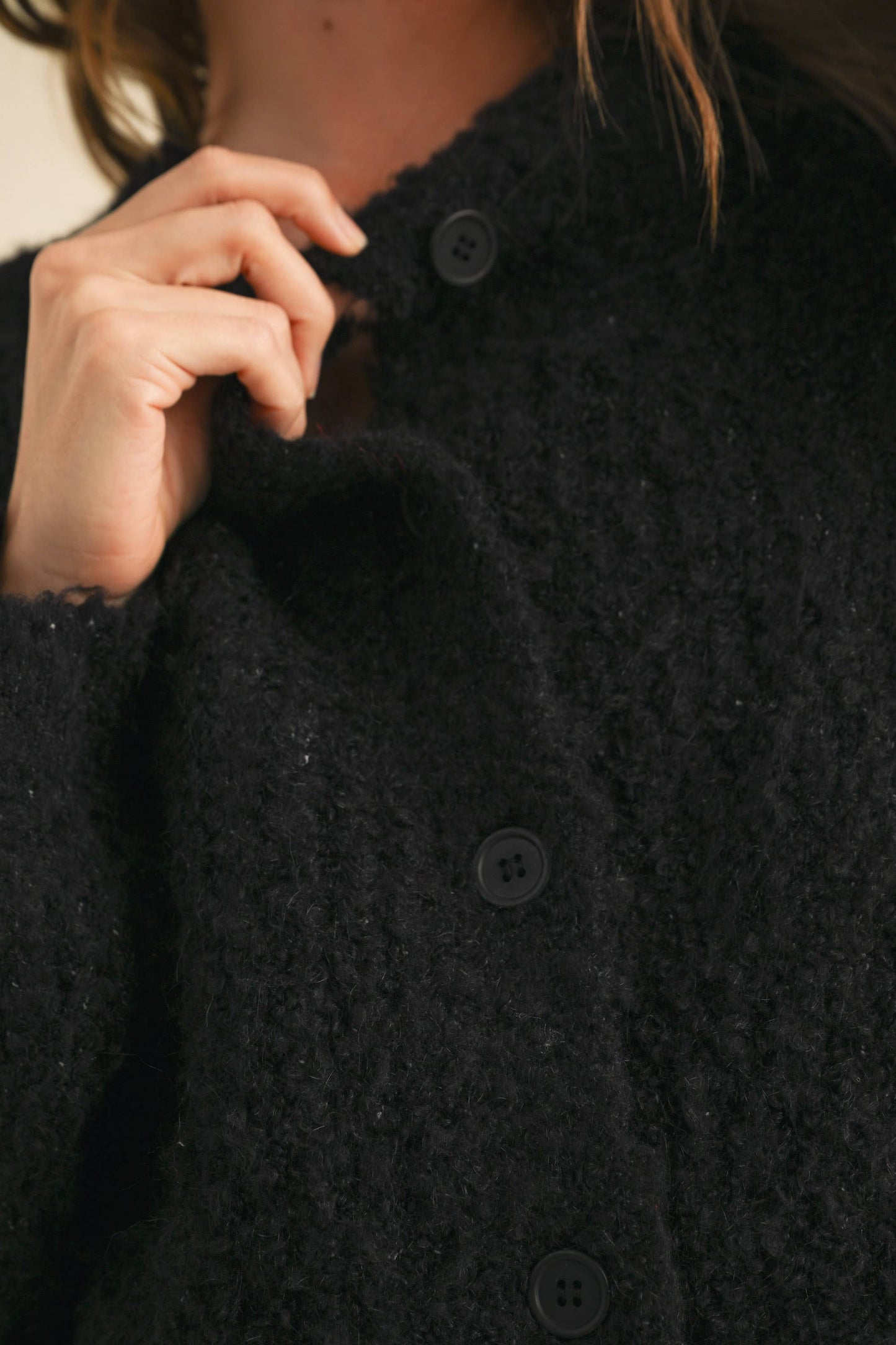 Roundneck Button Cardigan