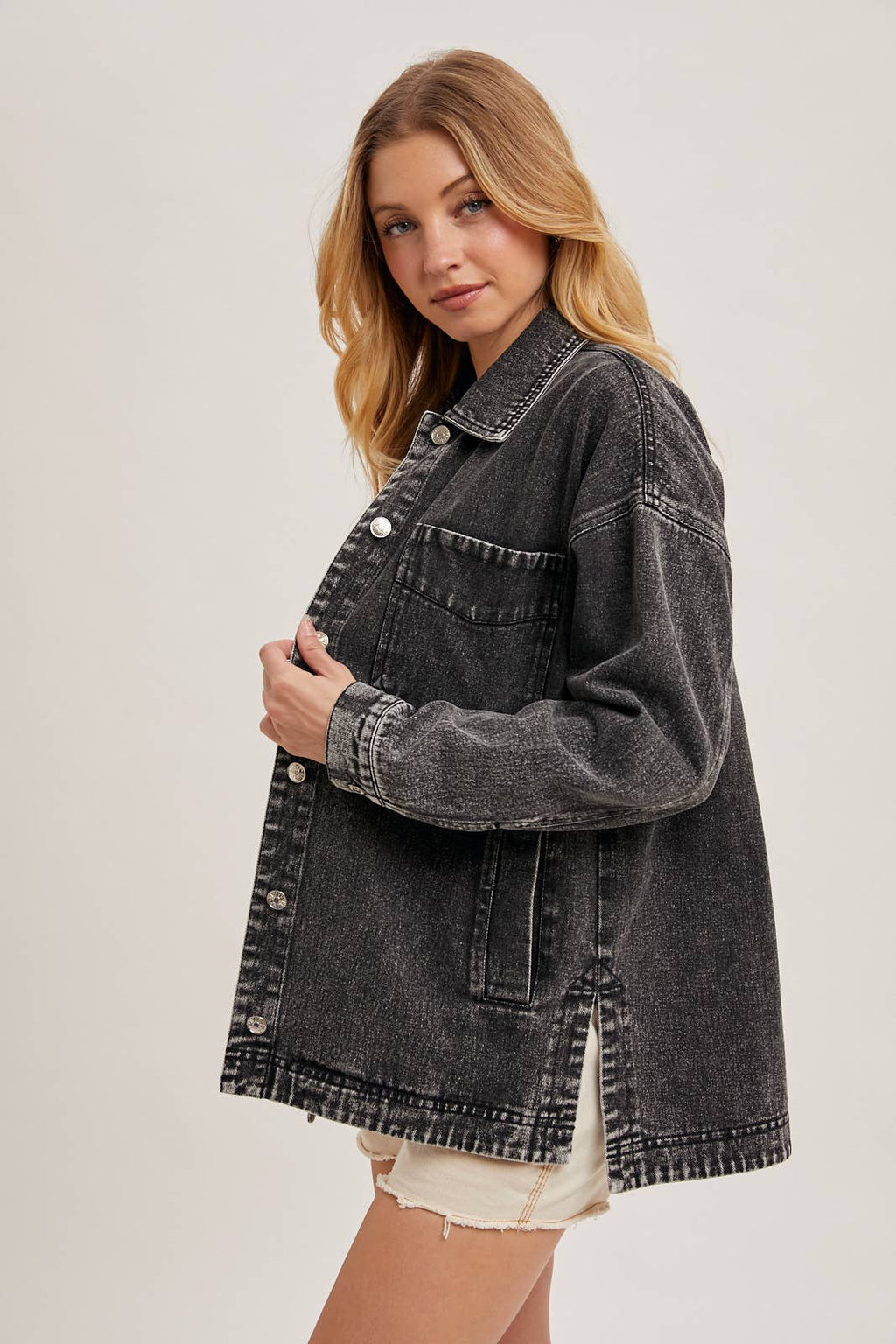 DENIM JACKET