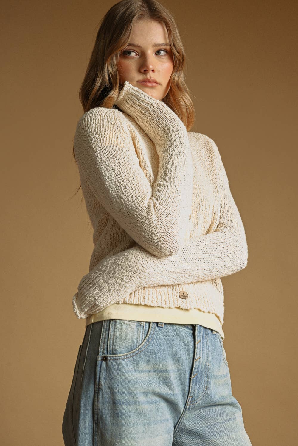 BEIGE BUTTON CARDIGAN