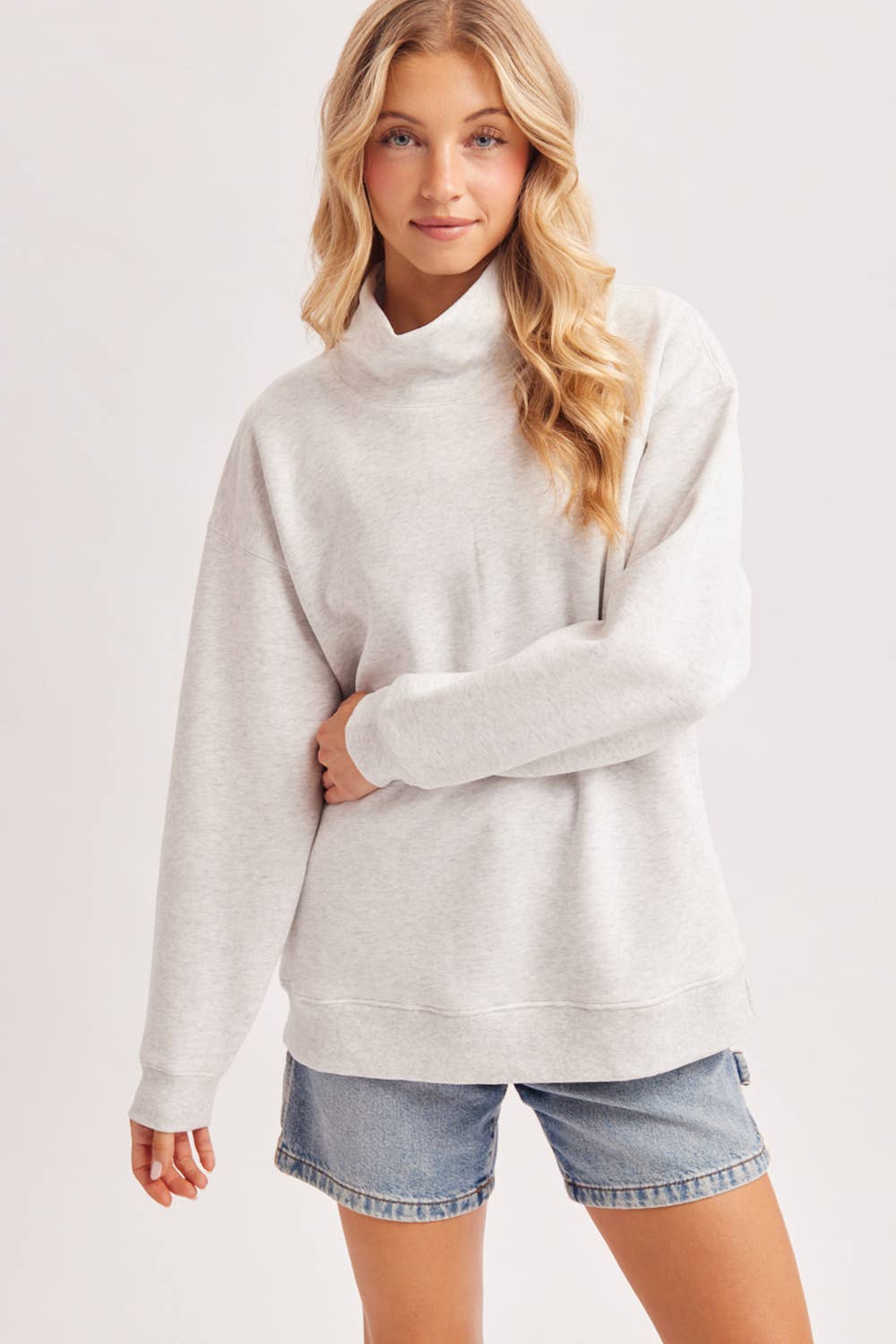 OVERSIZED MOCK NECK