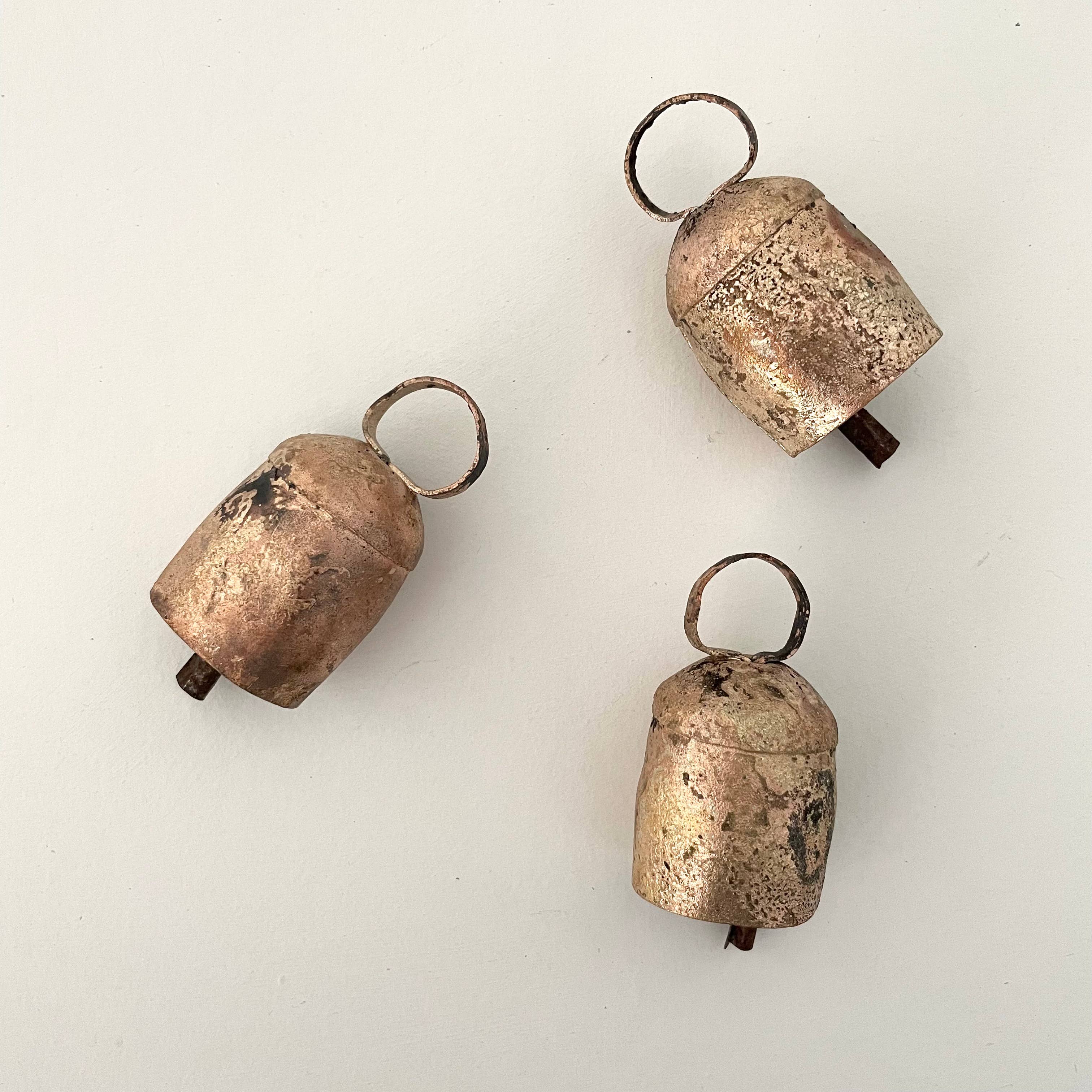 2 1/4"brass finish bell