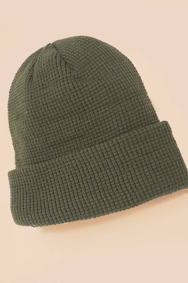 SOFT RIBBED KNIT BEANIE