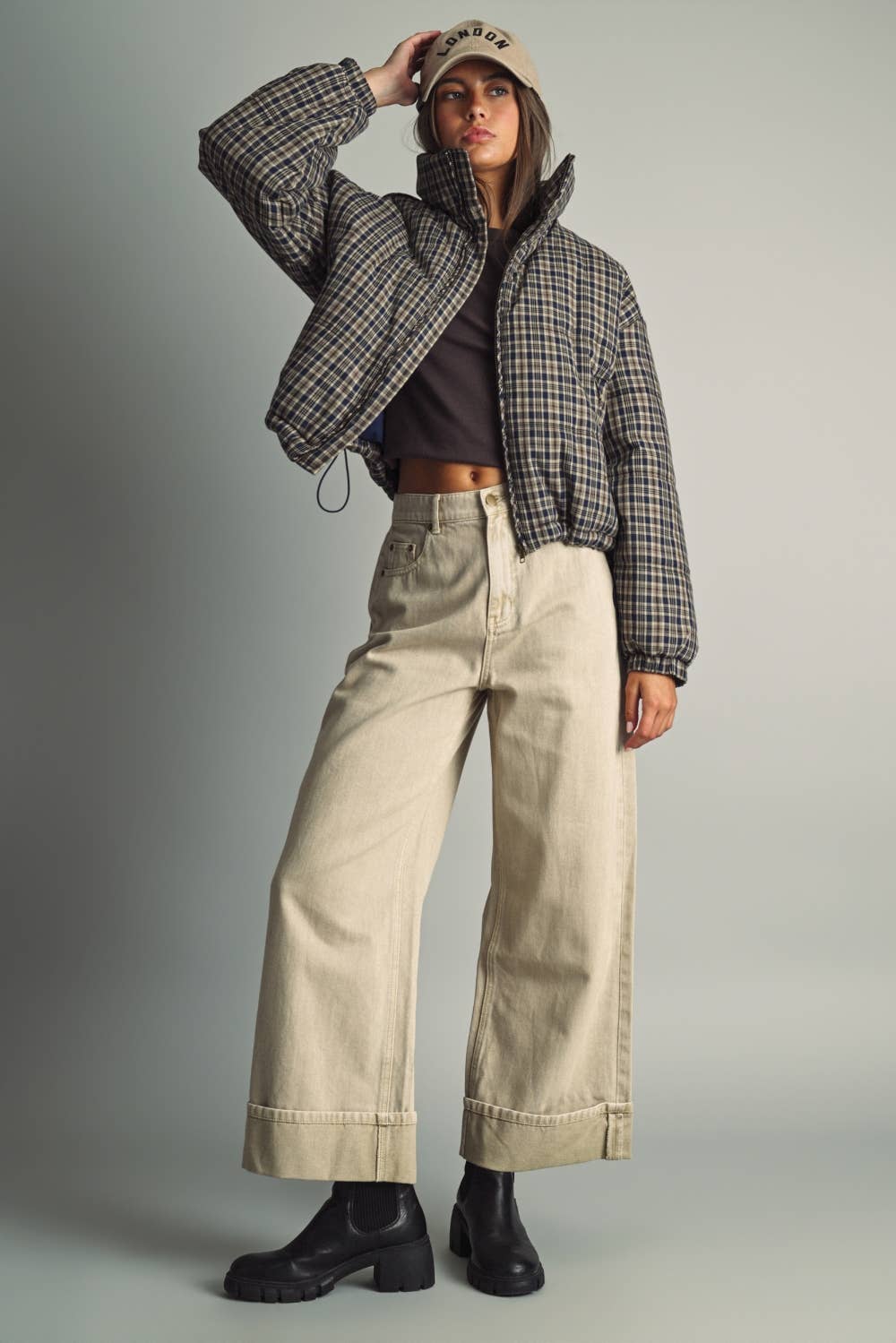 CUFFED VINTAGE WASHED DENIM