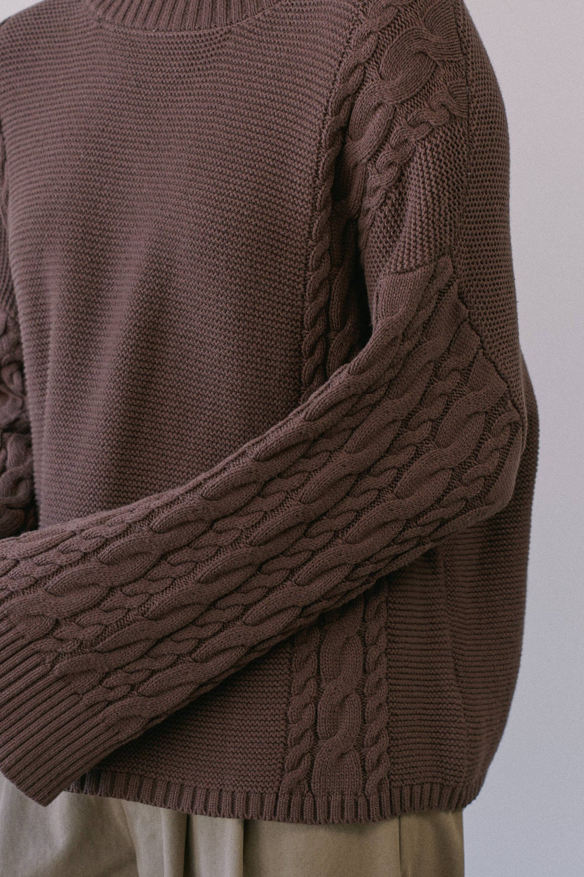 Relaxed Cable Sweater - Chocolate