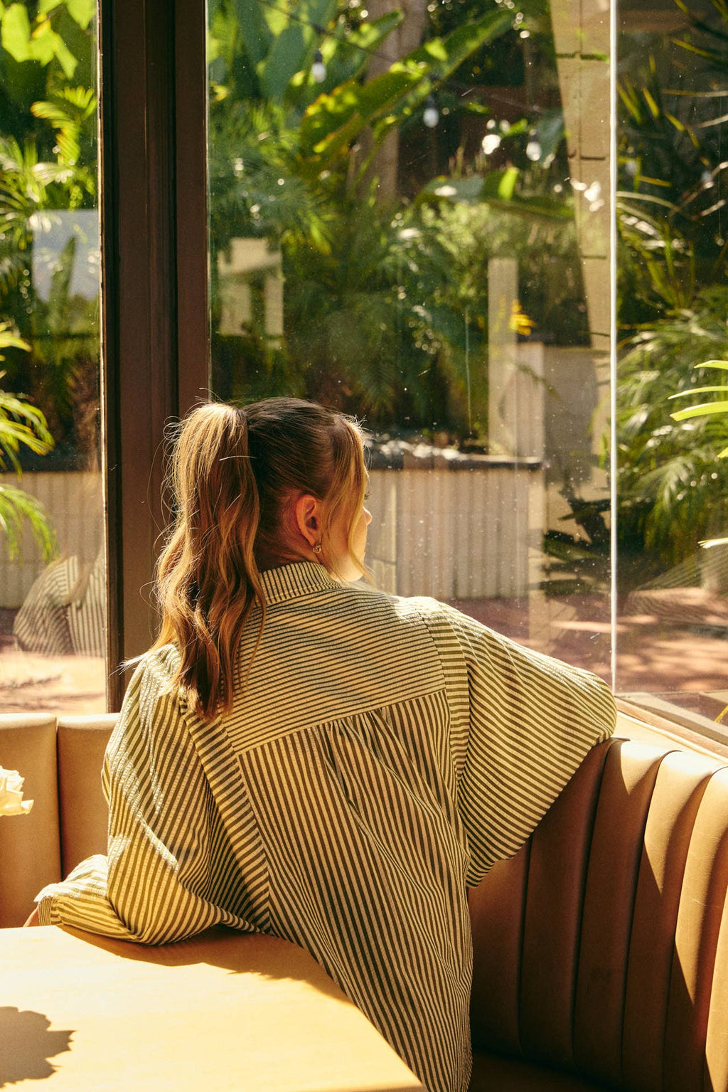 OLIVE EFFORTLESS DRAPE BUTTON-DOWN