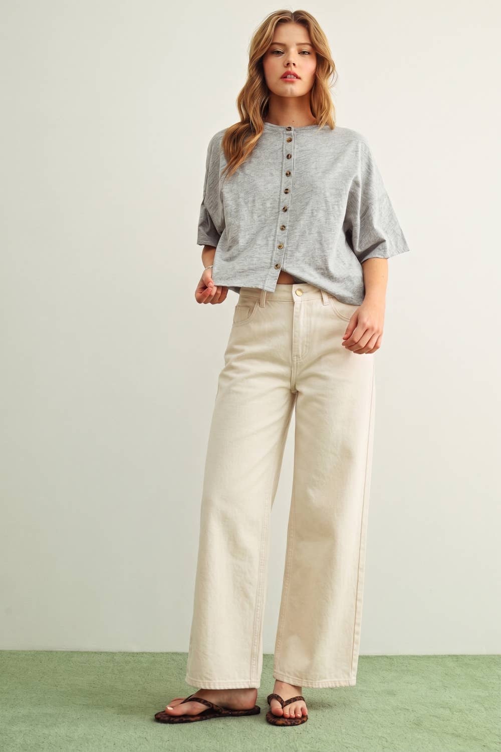 RELAXED WIDE LEG DENIM