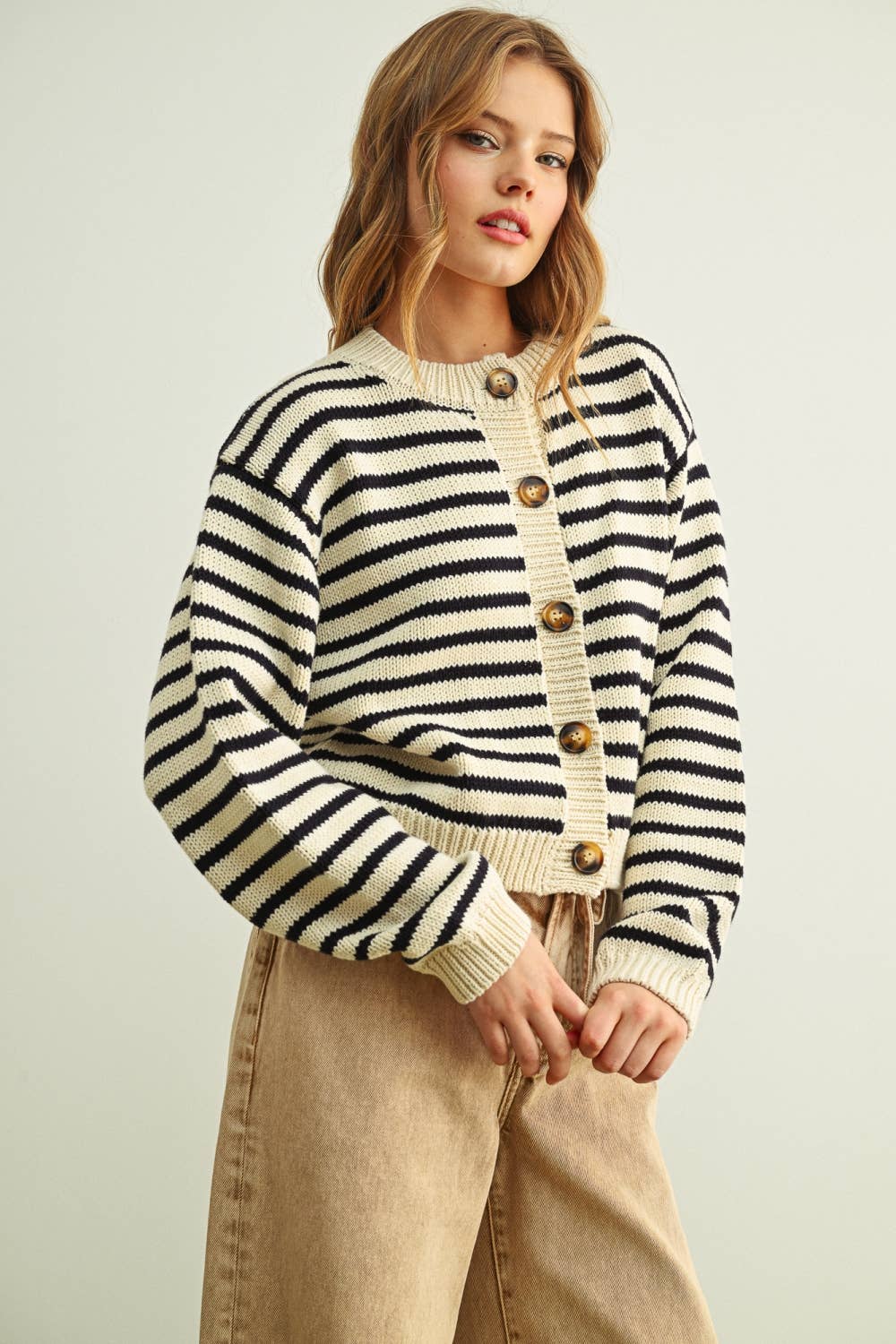 STRIPED KNITTED BUTTON CARDIGAN