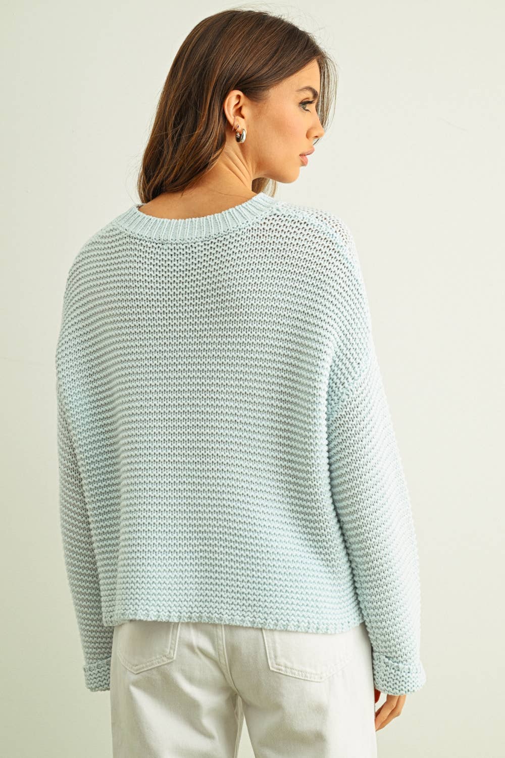 ROUND NECK SWEATER