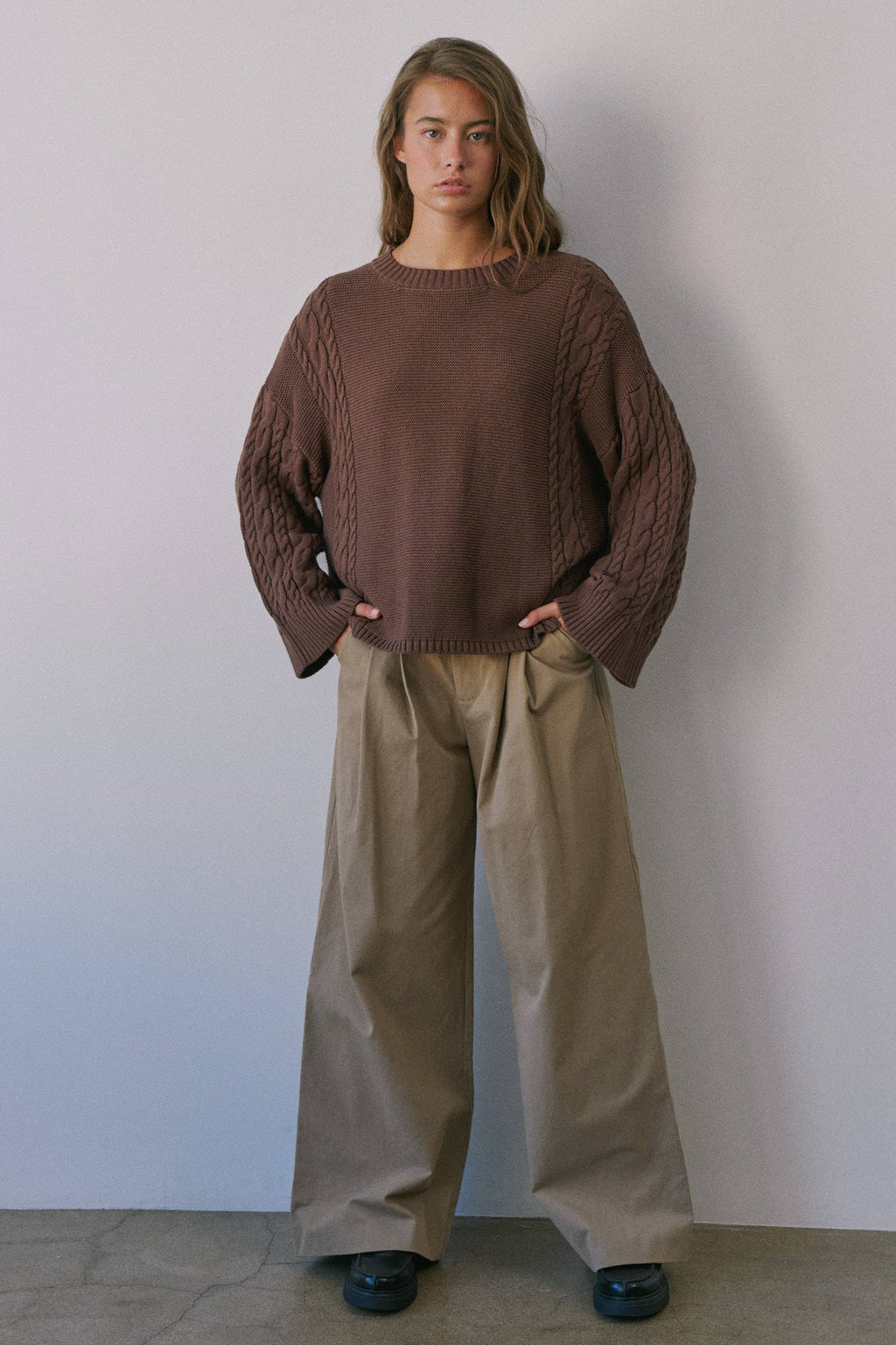 Relaxed Cable Sweater - Chocolate